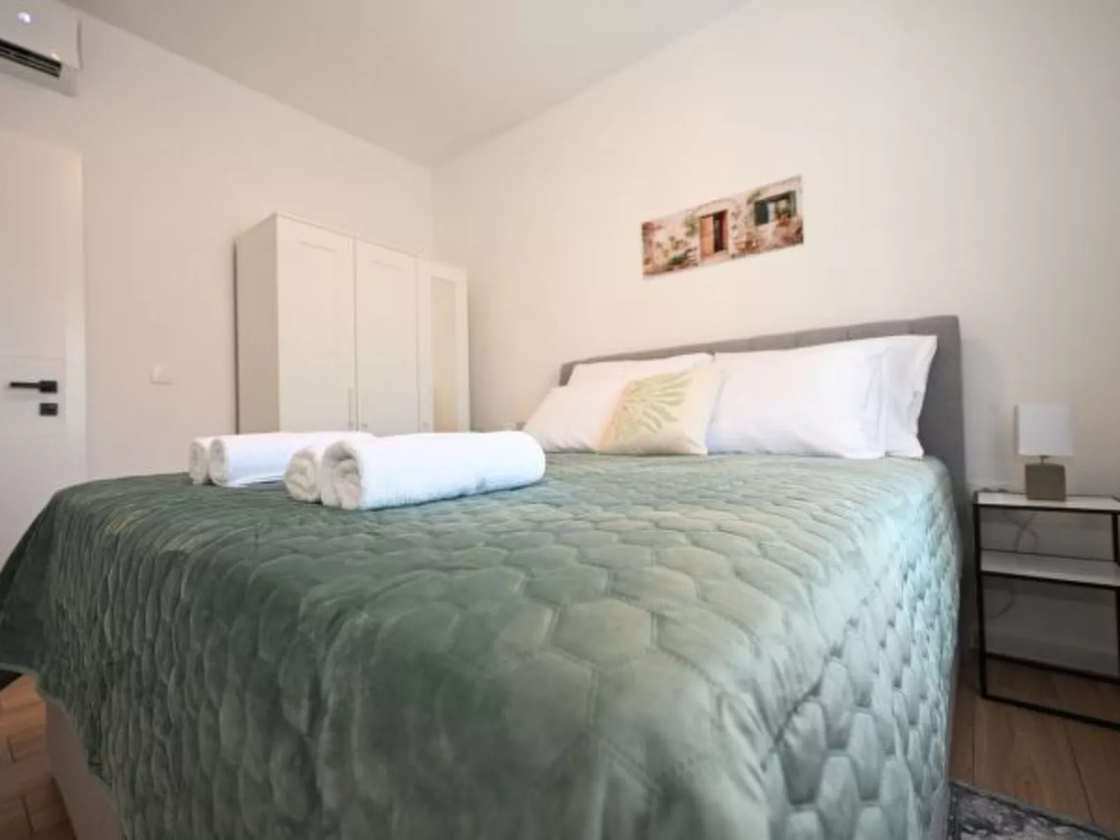 Villa Zara Blu with pool - Image-tags.info