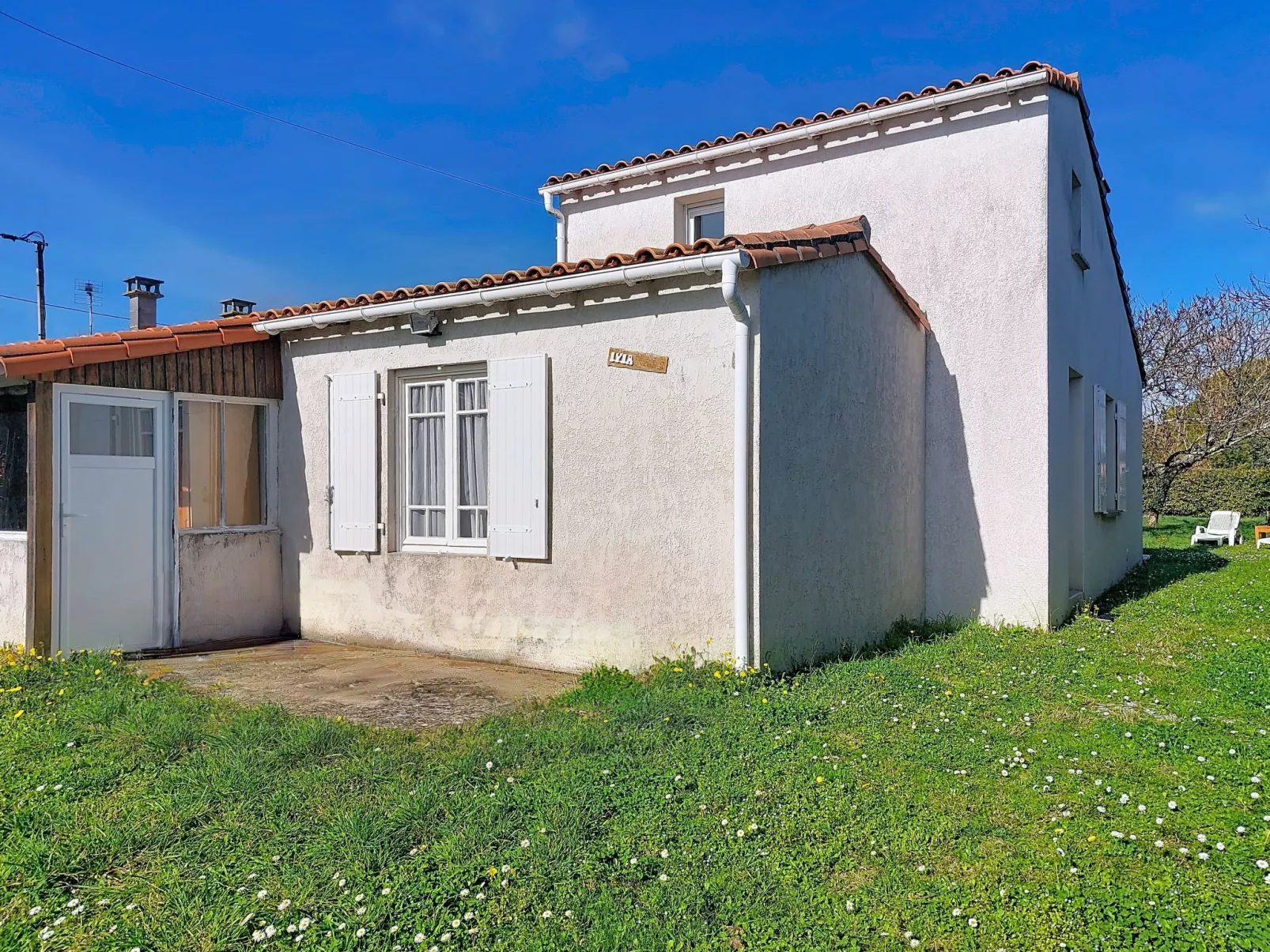 Les Hêtres - Draußen