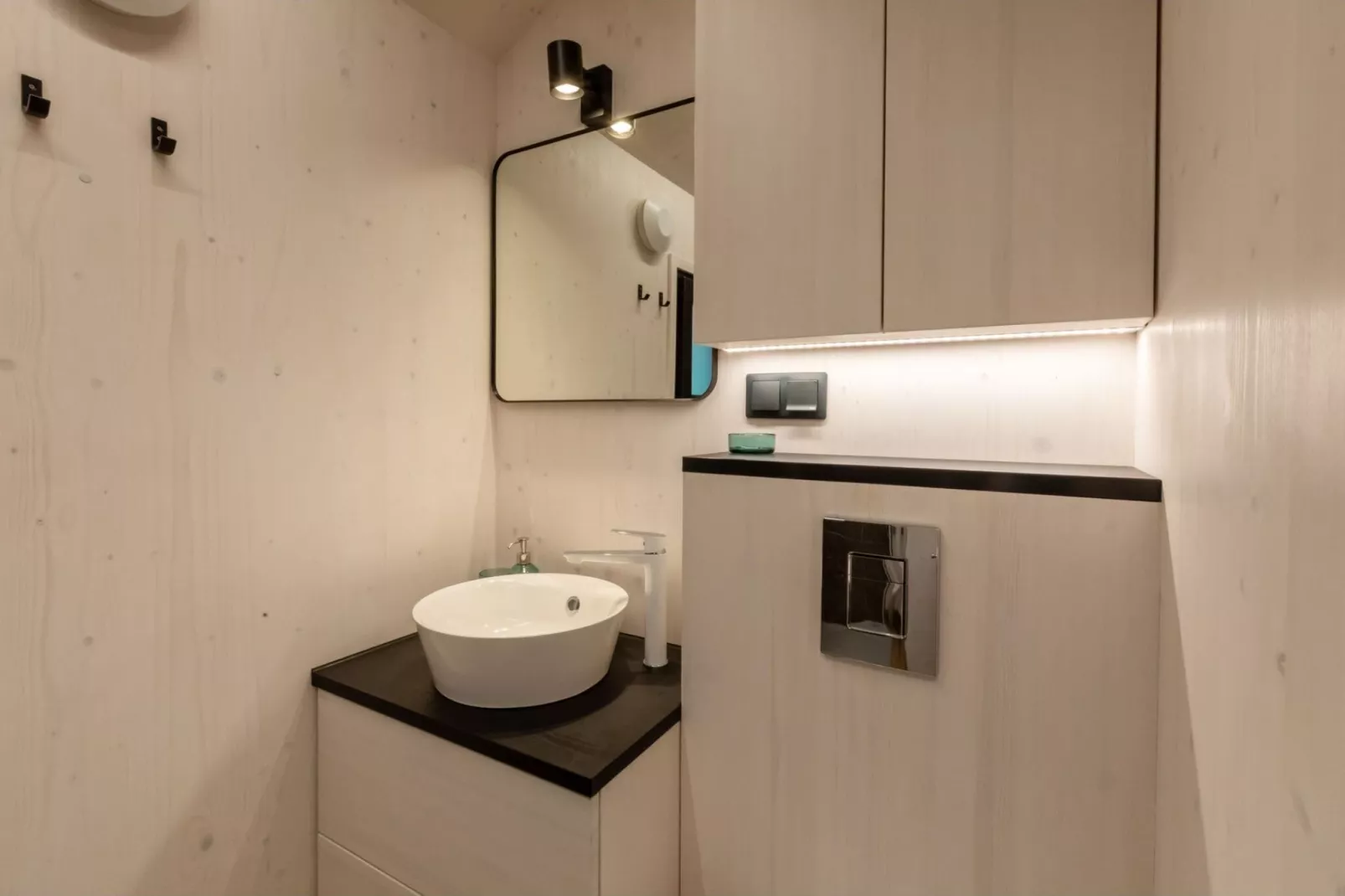 Tinyhouse La Mouette-Bathroom