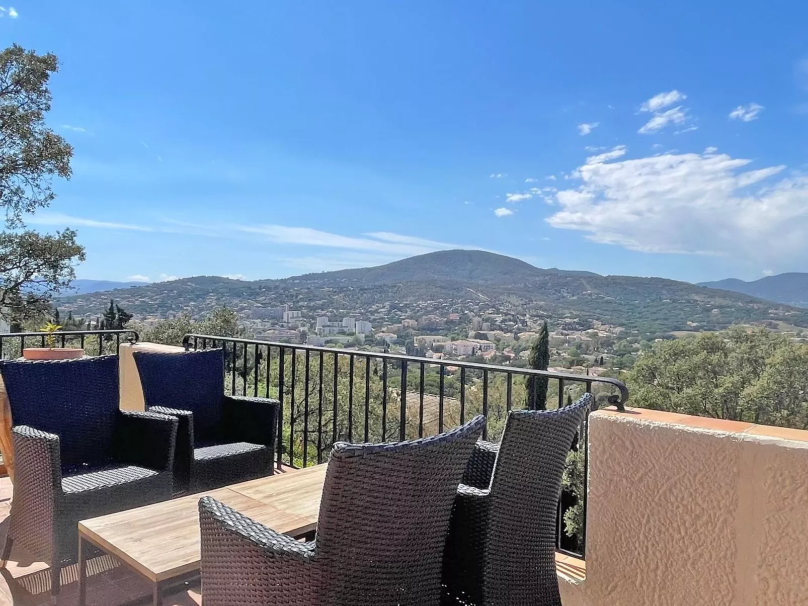 Villa "Armalac" mit Bergblick - Draußen