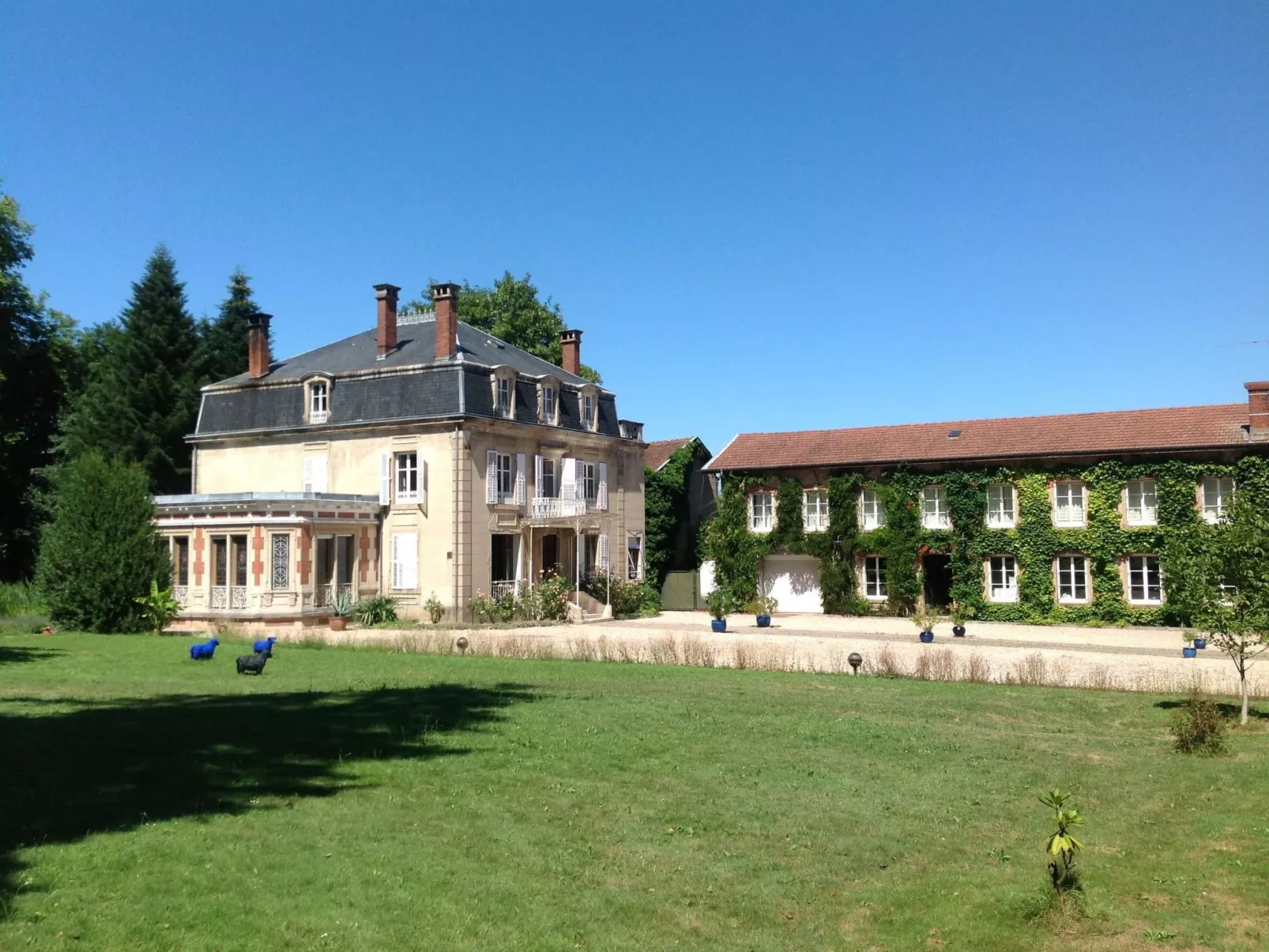 MaisonMazerand    Wohnen - Entspannen - Genießen - Draußen