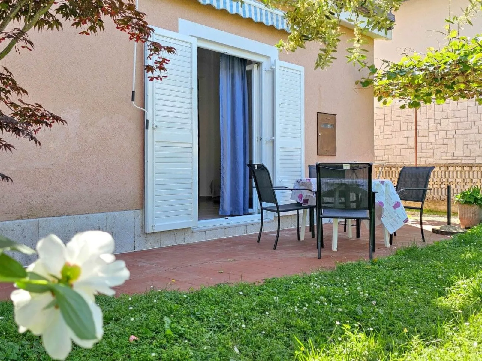 Adila 3 - Die Wohnung für bis zu 3 Personen - Draußen