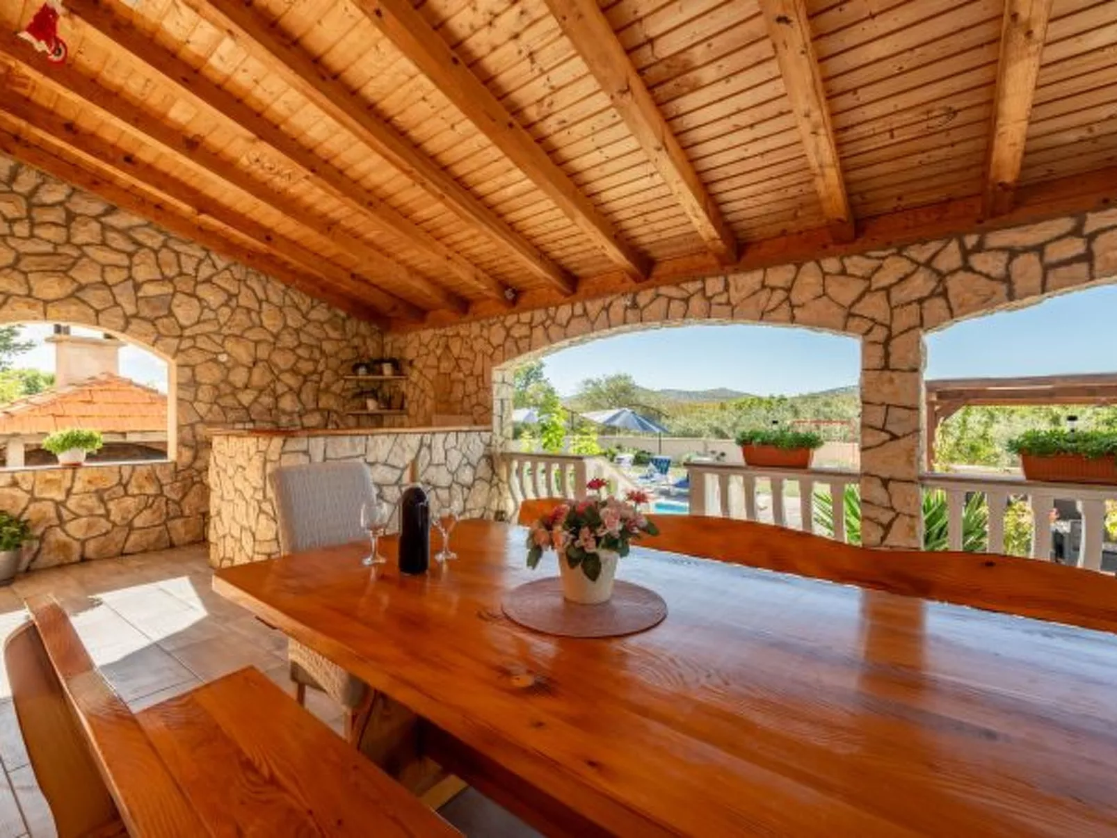 Holiday House Laetitia with pool - Image-tags.info