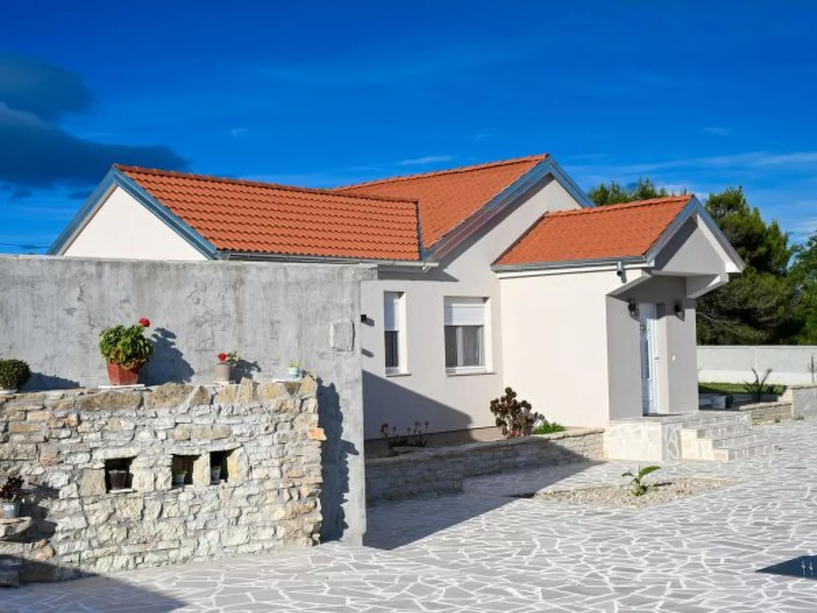 Holiday Home Marija with pool - Image-tags.info