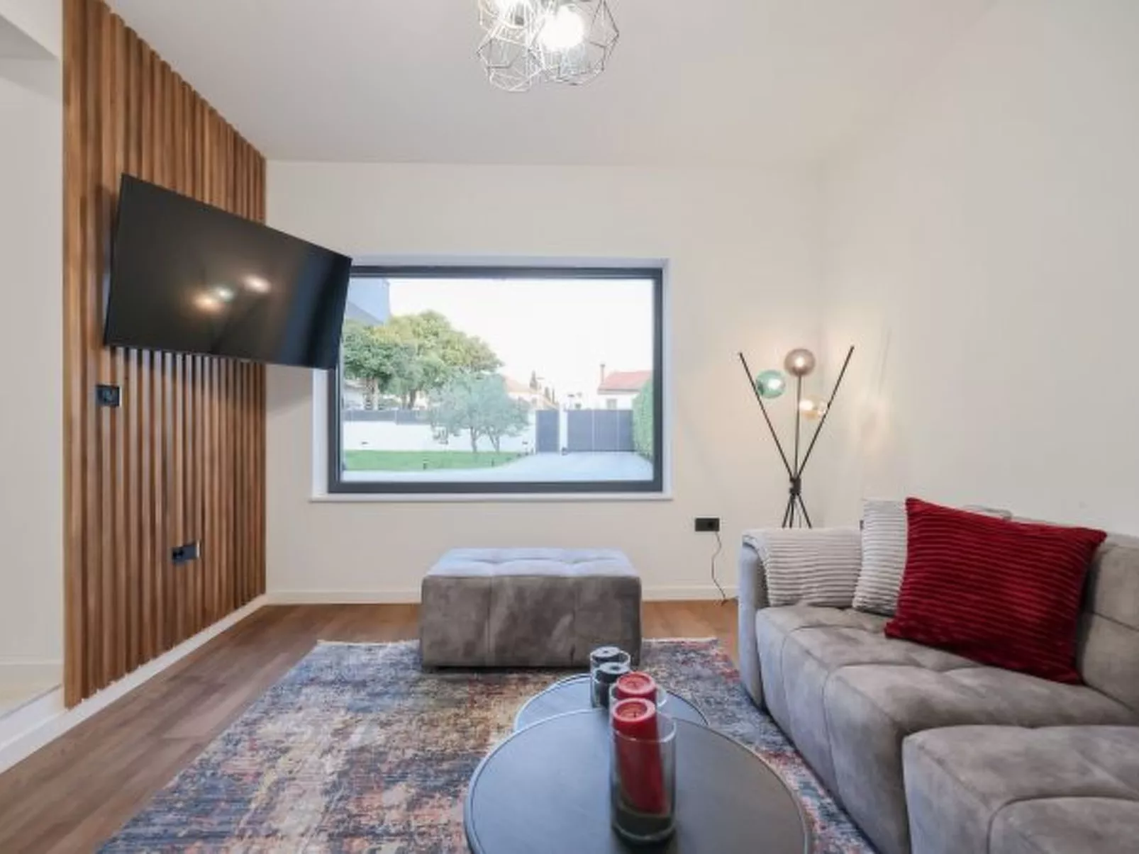 Villa Marta with heated pool and traditional taver - Image-tags.info