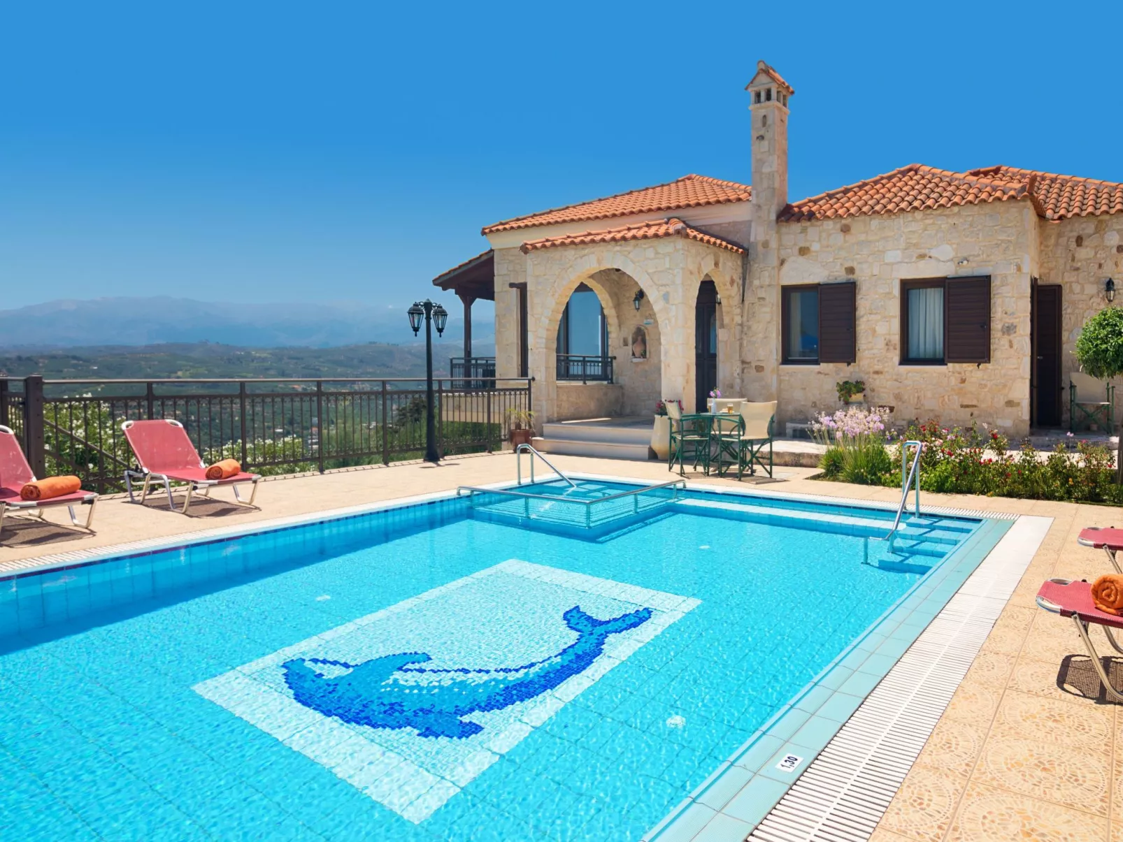 Familienvilla mit privatem Pool und Kinderbereich - Dehors