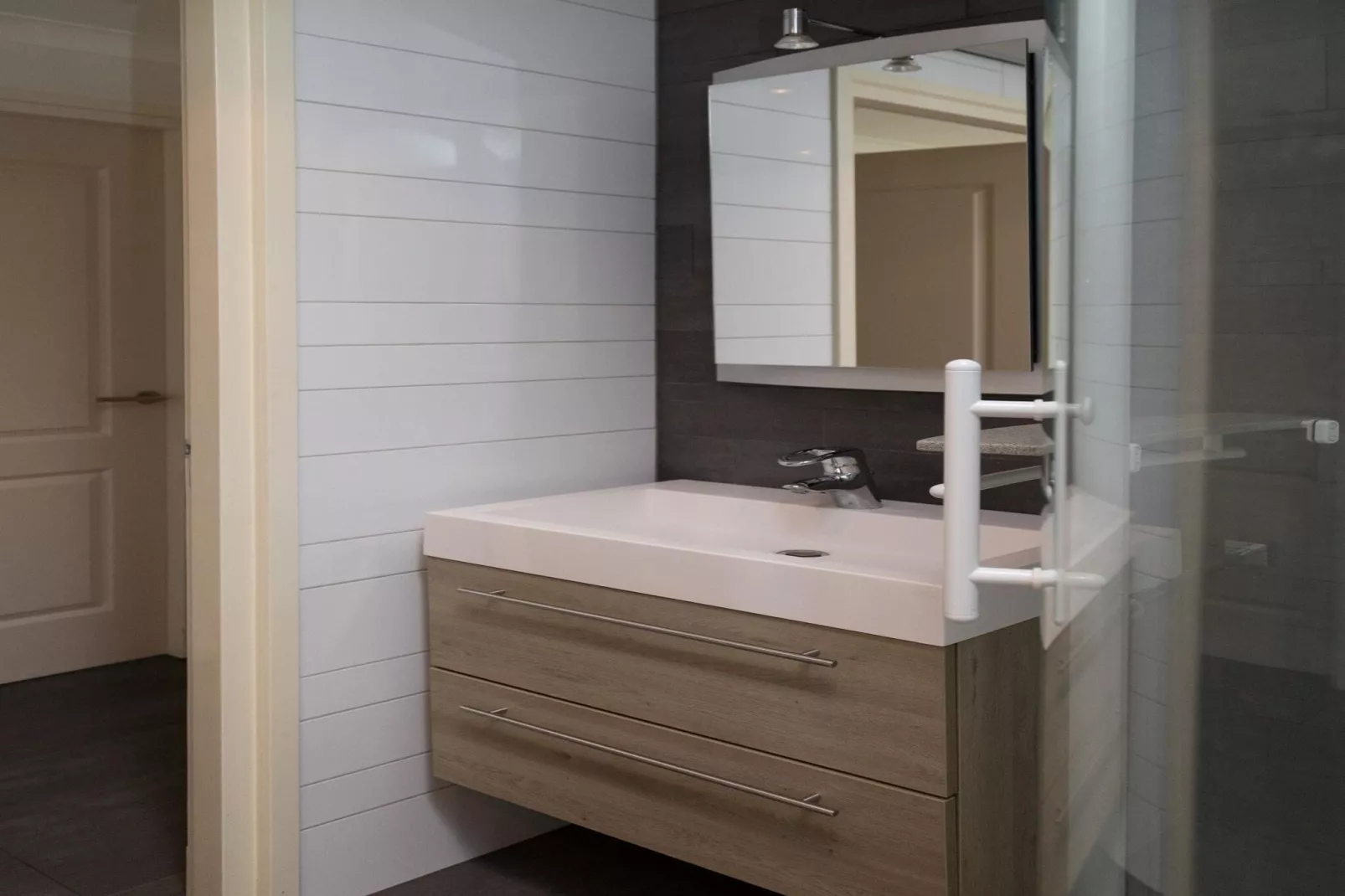 Strandwoning Baarland in Zeeland-Bathroom
