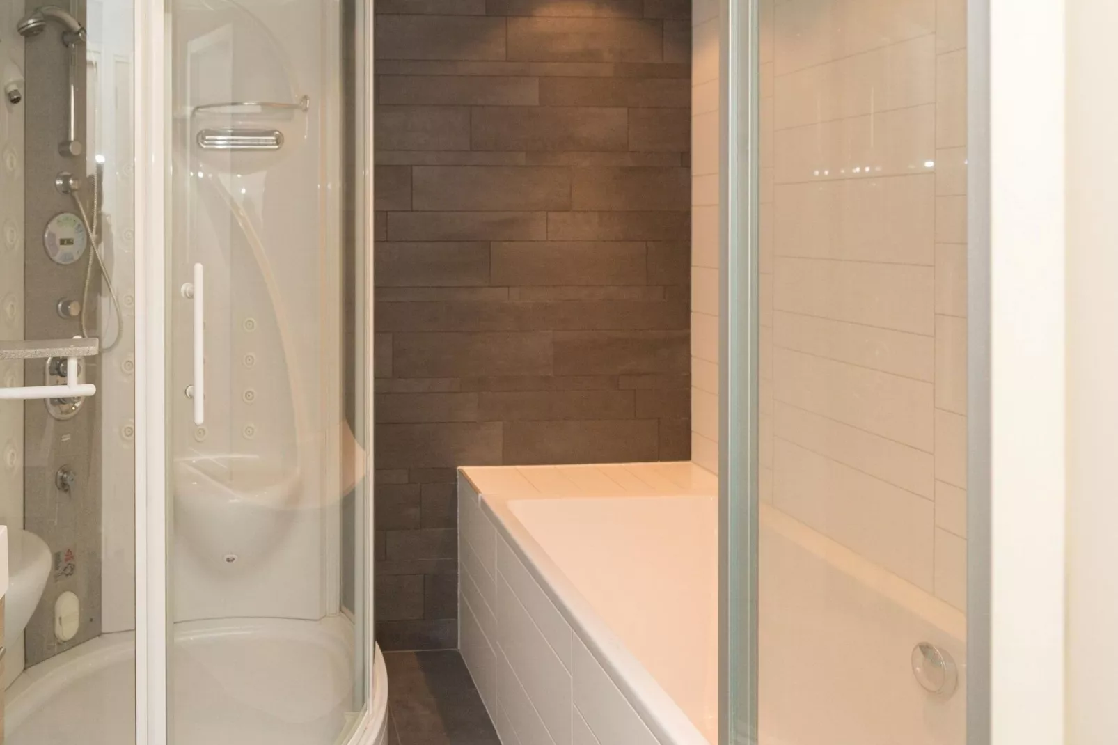 Strandwoning Baarland in Zeeland-Bathroom
