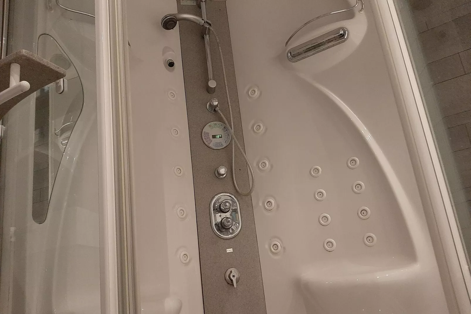 Strandwoning Baarland in Zeeland-Bathroom