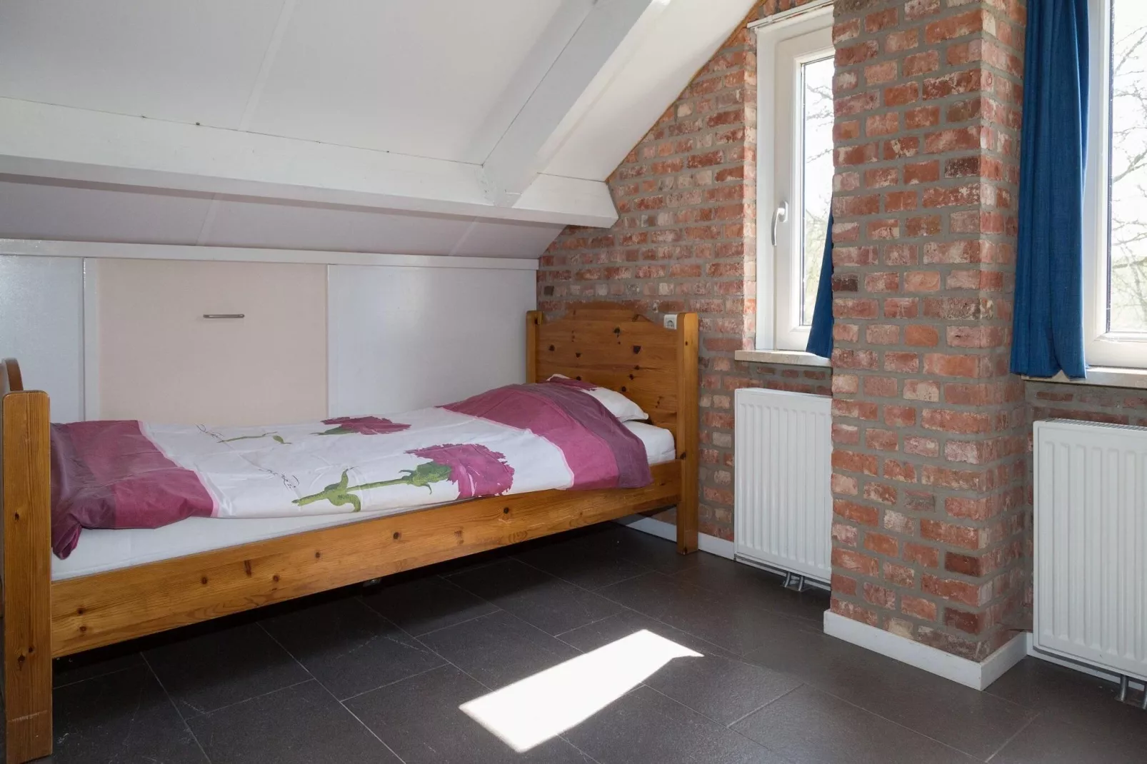 Strandwoning Baarland in Zeeland-Bedroom