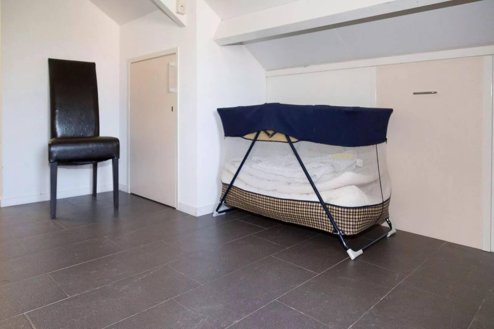 Strandwoning Baarland in Zeeland-Bedroom