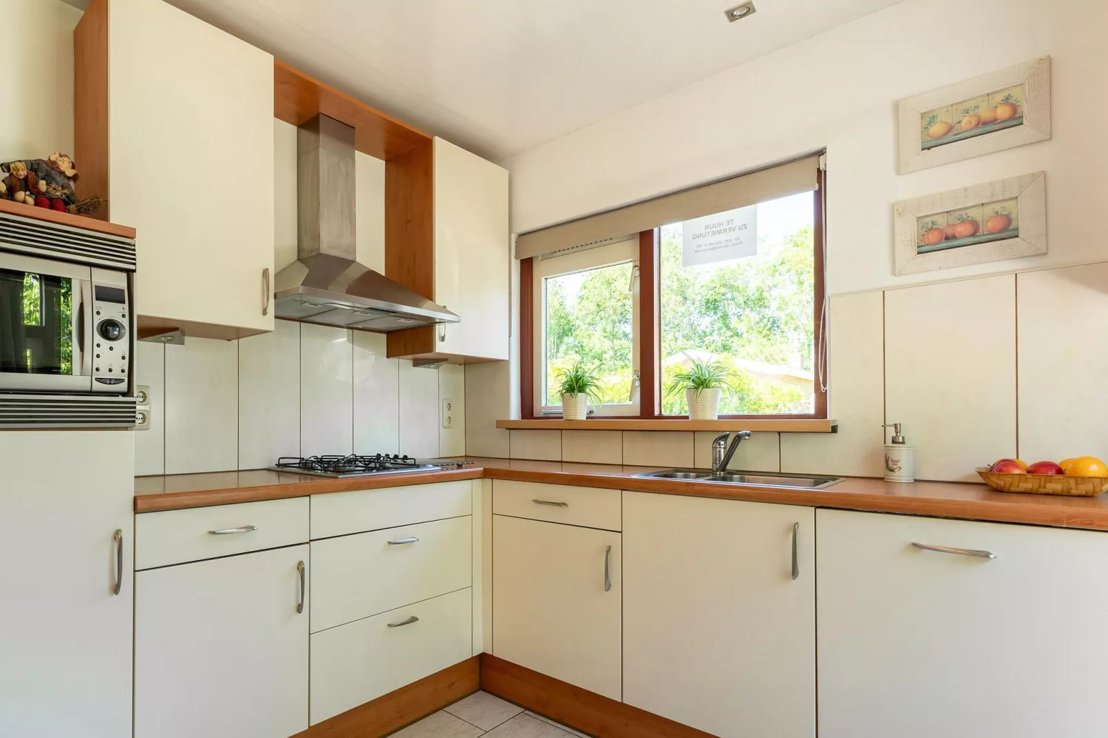 Landingsweg 80-Kitchen