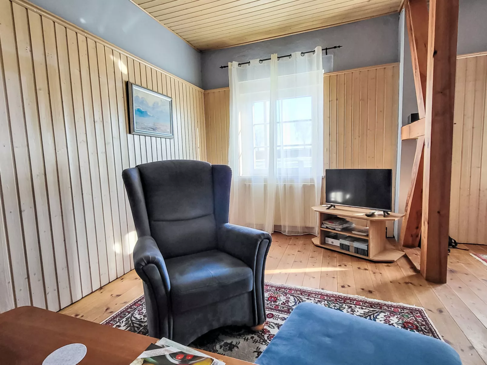 Mit großem eingezäunten Garten - Drinnen