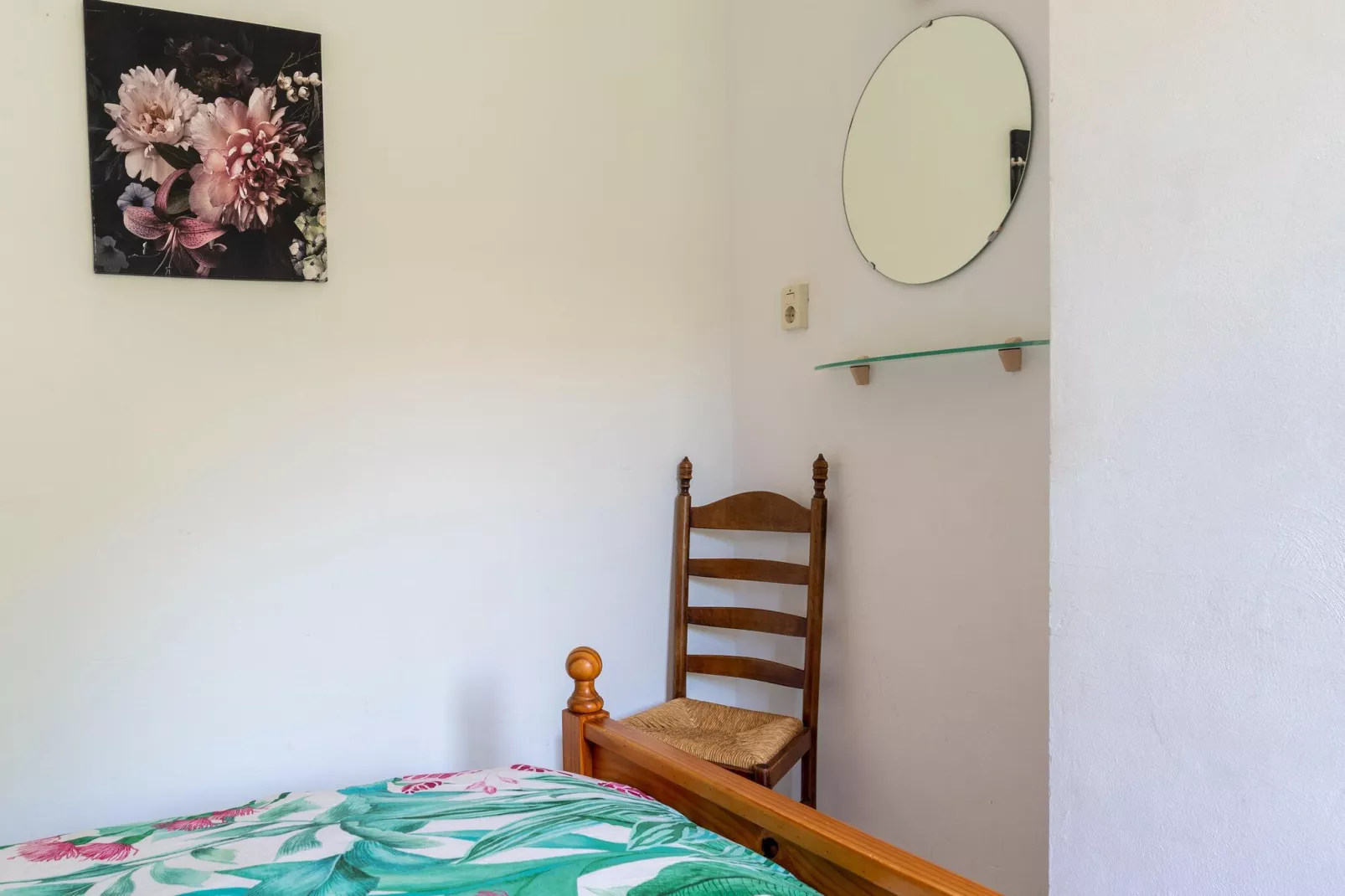Landingsweg 80-Bedroom