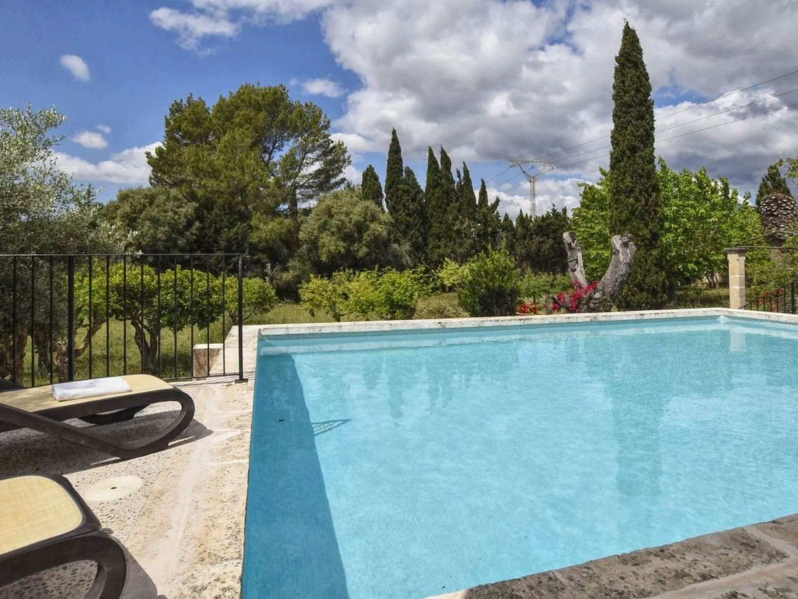 Ferienvilla mit privatem Pool - Draußen