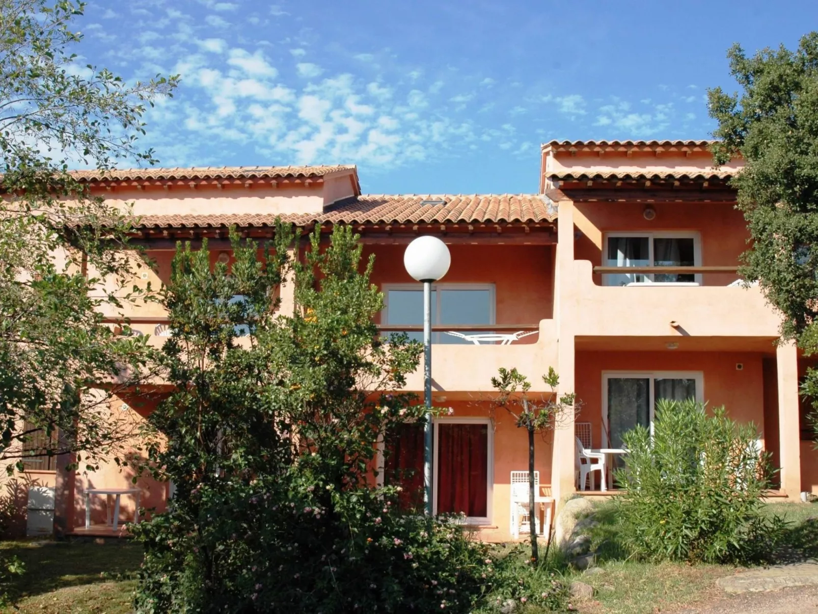 Unterkunft mit AC, Gemeinschaftspool, Nähe zum Meer - Dehors