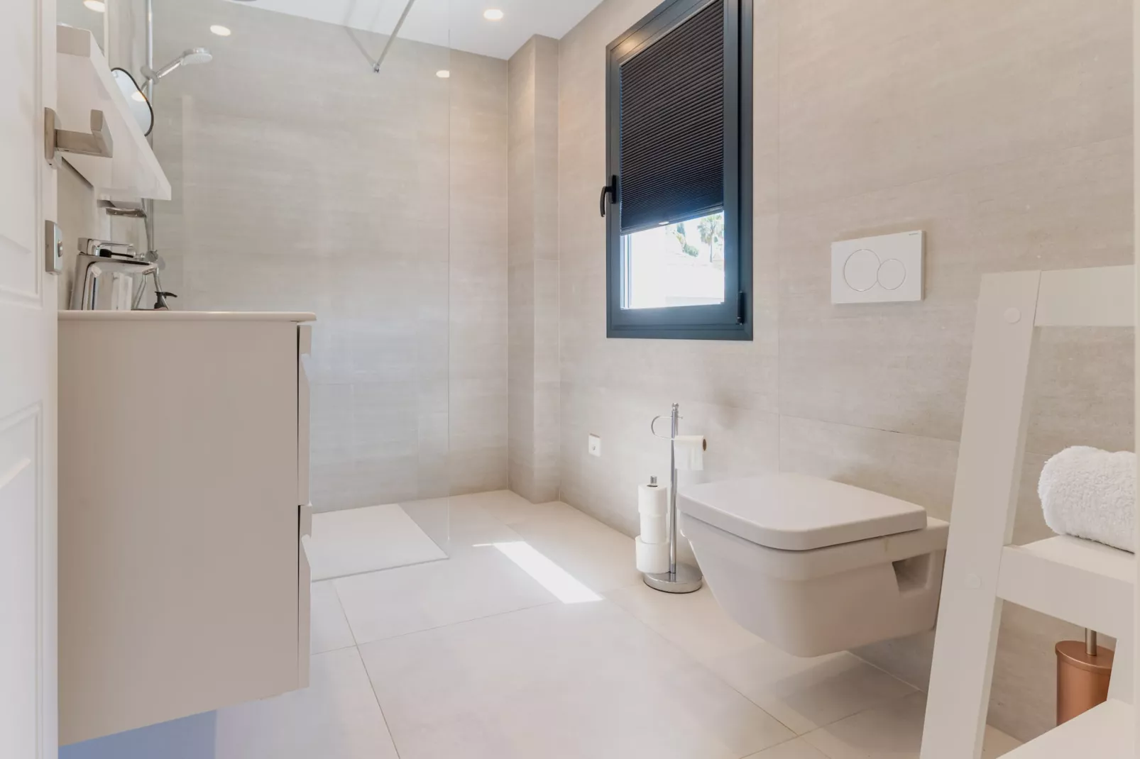 Elegant Villa with sea Views & Pool Marbella - Bathroom