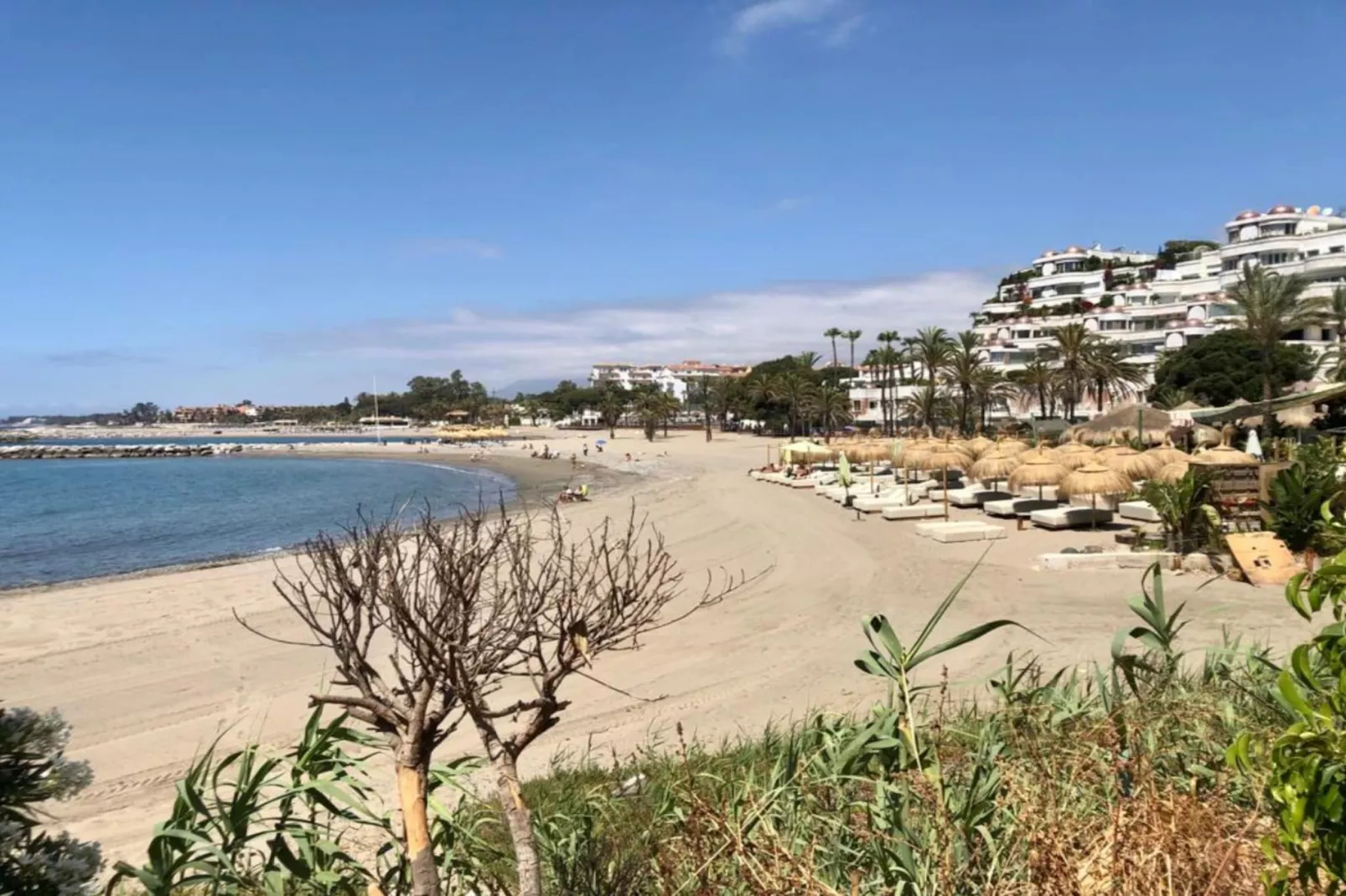 3-Bedroom Apartment with Sea & Mountain Views - Gebiete Sommer 1 km