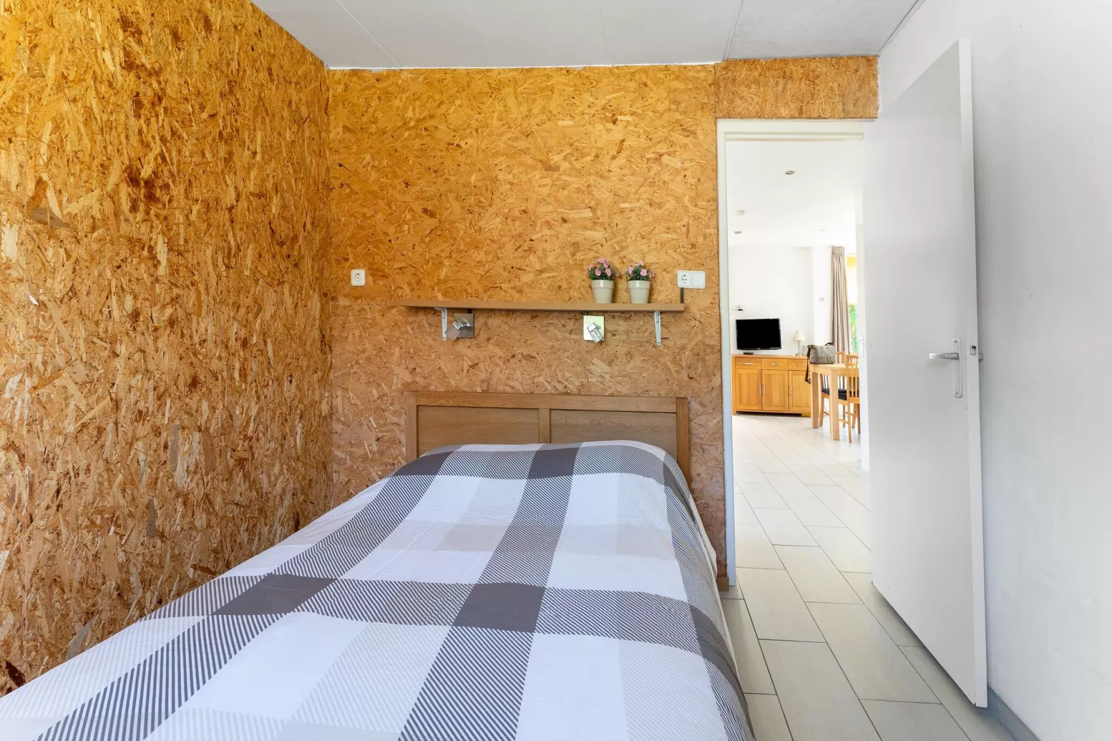 Landingsweg 94-Bedroom