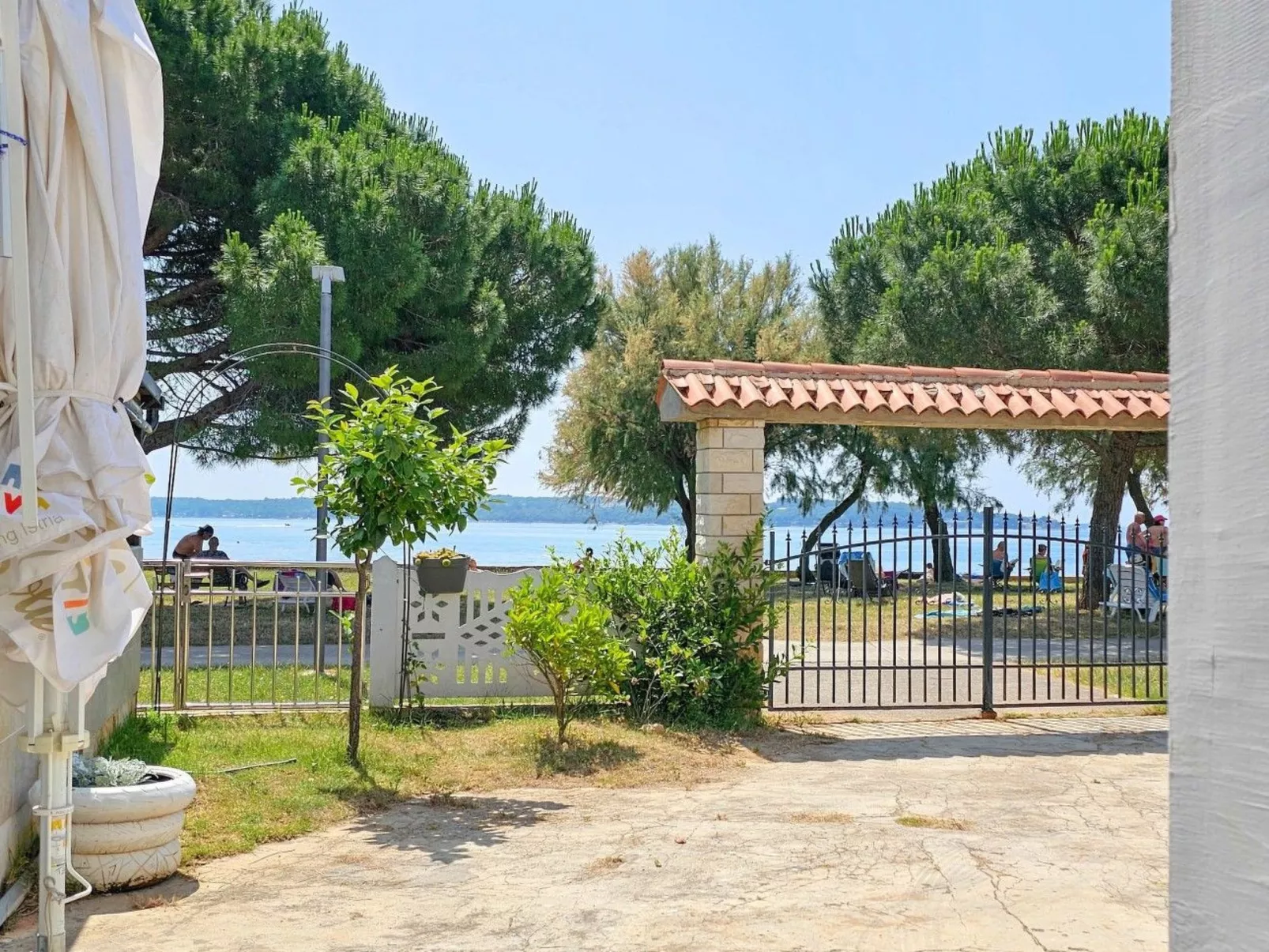 Wohnung "Pintar 1" mit Blick auf das Wasser - Draußen