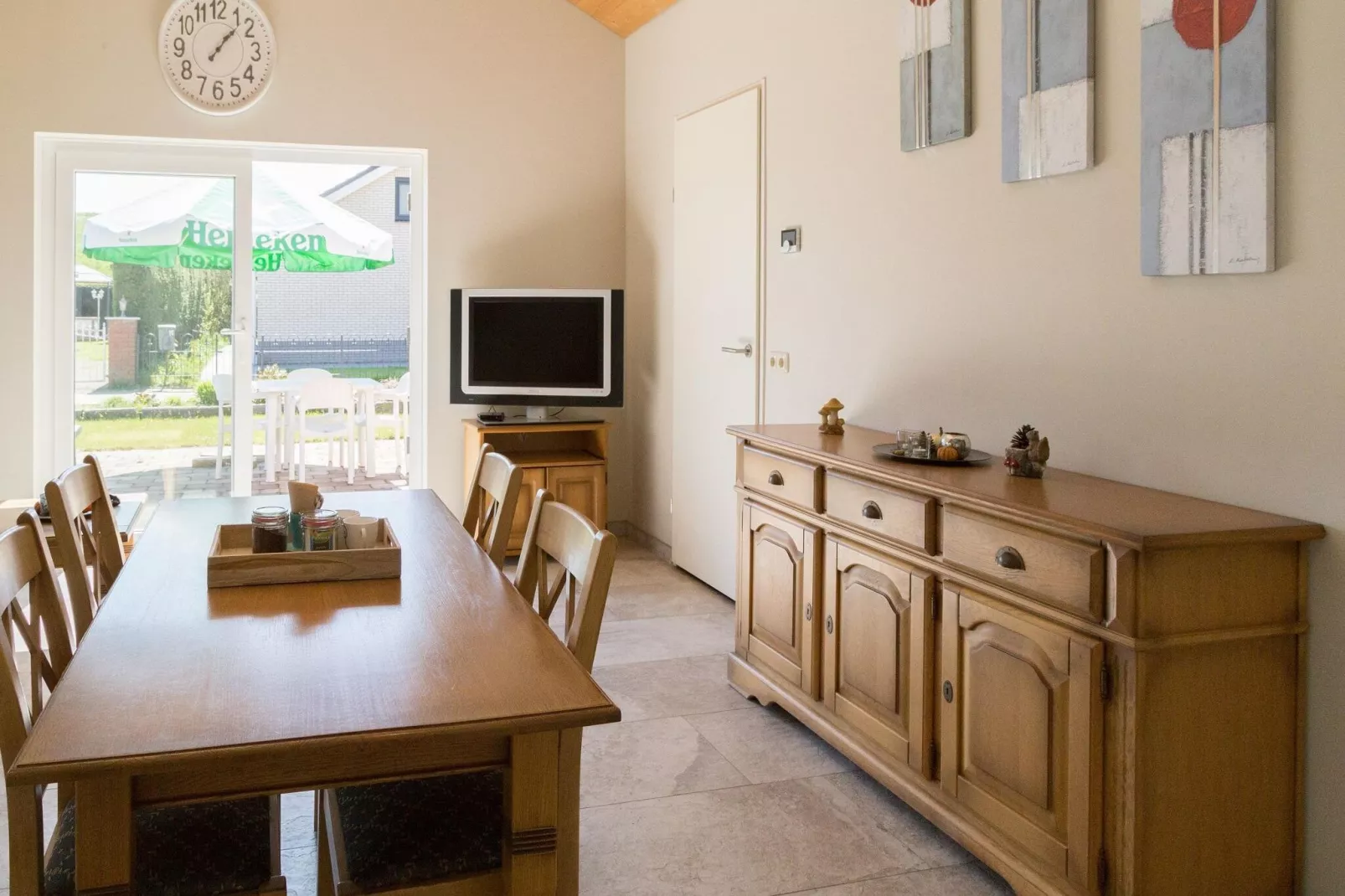 Kustwoning Baarland in Zeeland-Living room