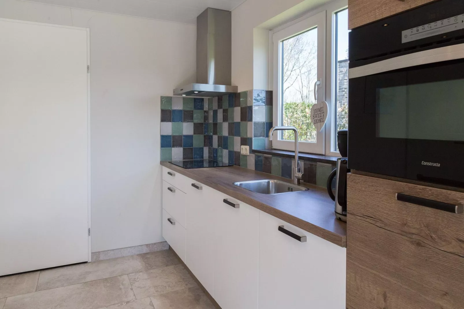 Kustwoning Baarland in Zeeland-Kitchen