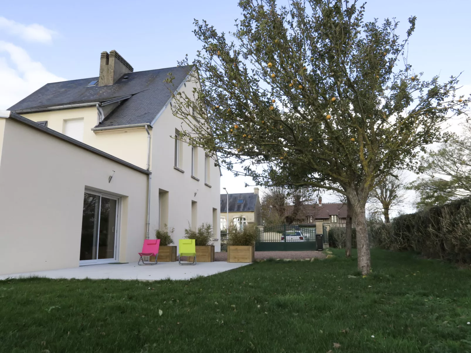 Mahionias's cottage - Draußen