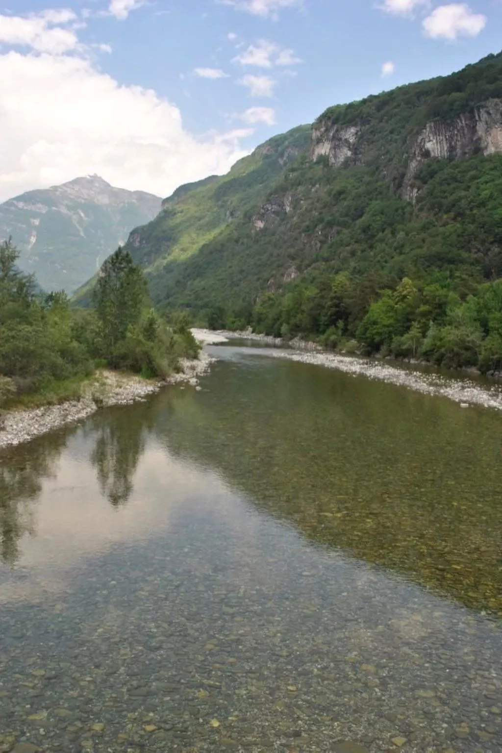 Rustico di vacanza nel nucleo di Moghegno - Draußen