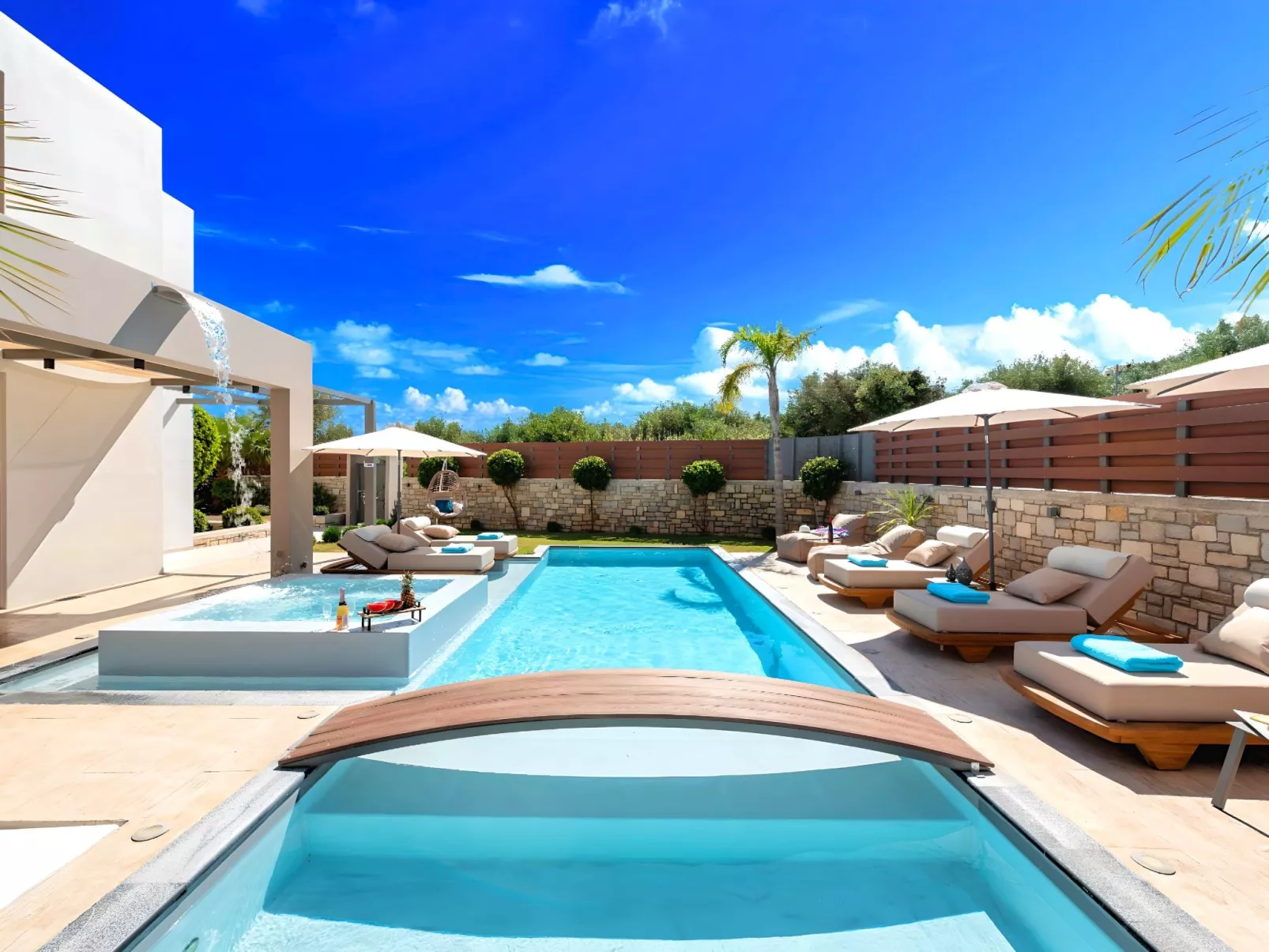 Villa "Minoas Grand" mit Blick auf das Wasser - Drinnen