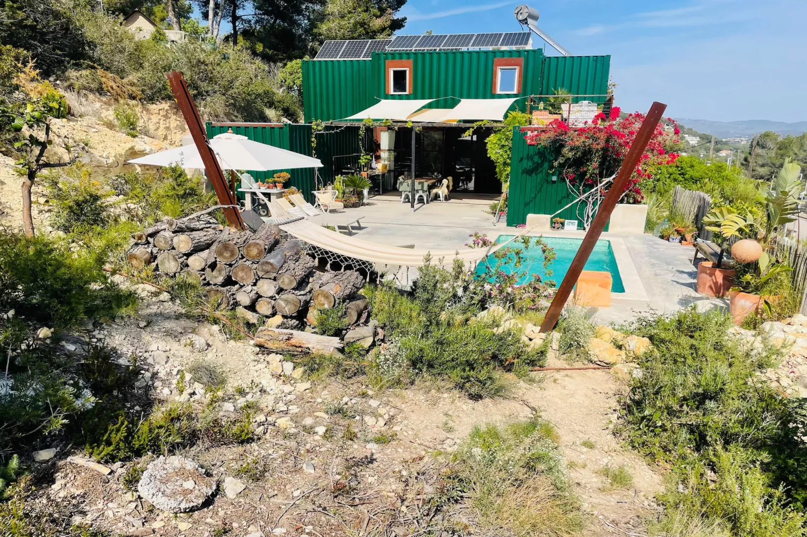 Villa Canyelles - Exterior in summer