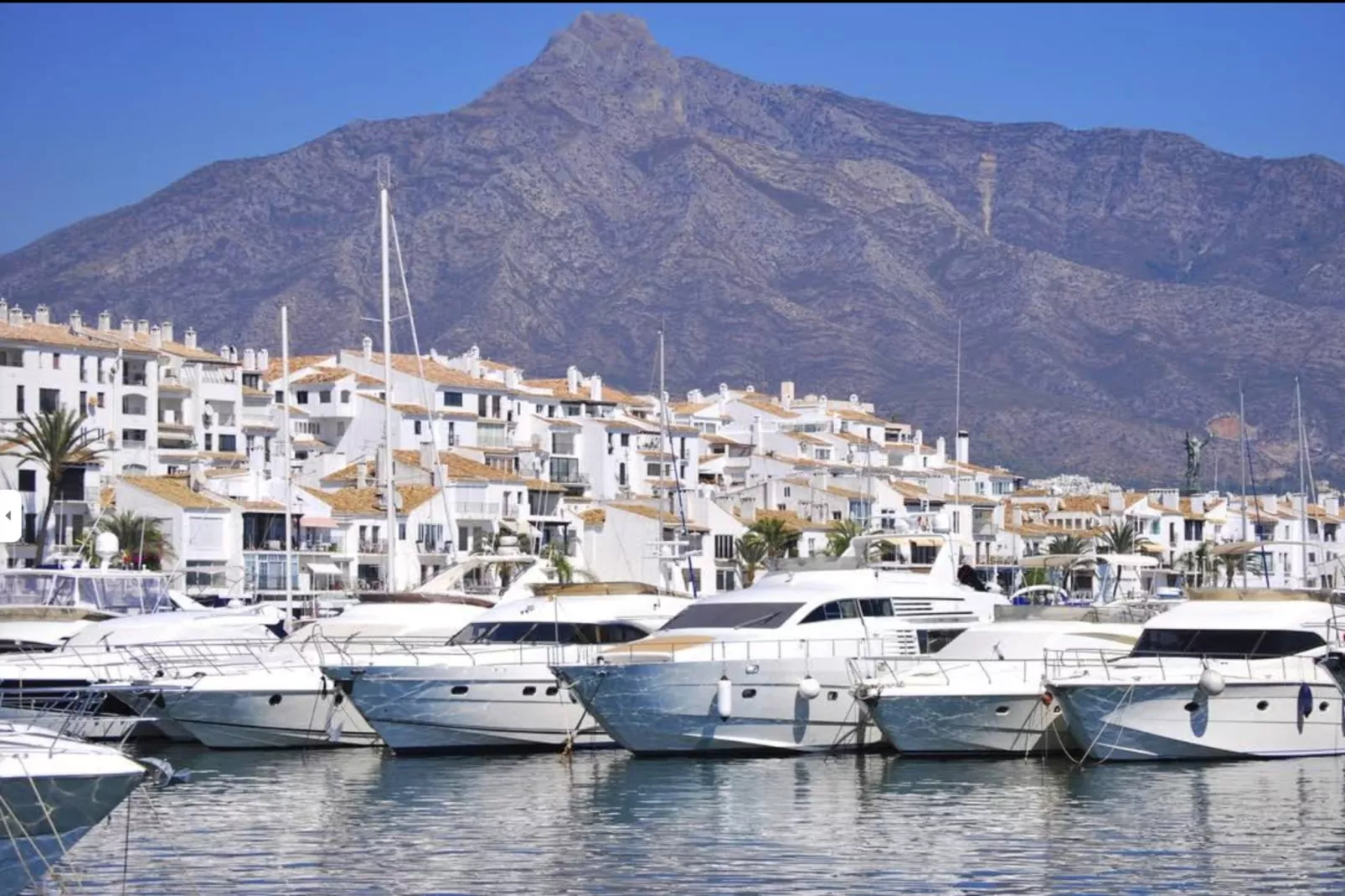 3-Bedroom Apartment with Sea & Mountain Views - Gebiete Sommer 5 km