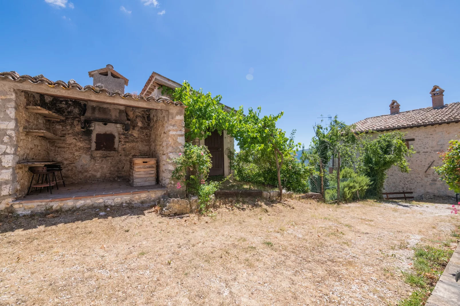 Fonni Blu Due - Garten Sommer
