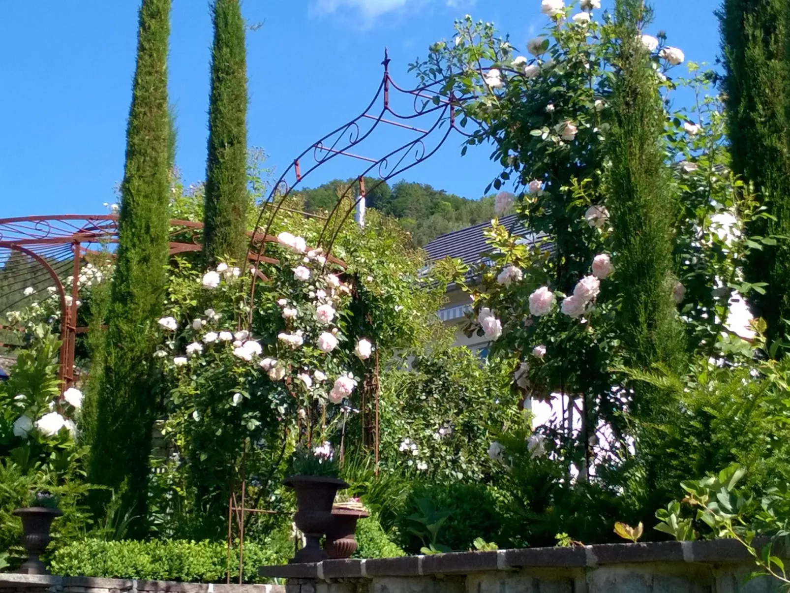 Villa Romantica - Outside