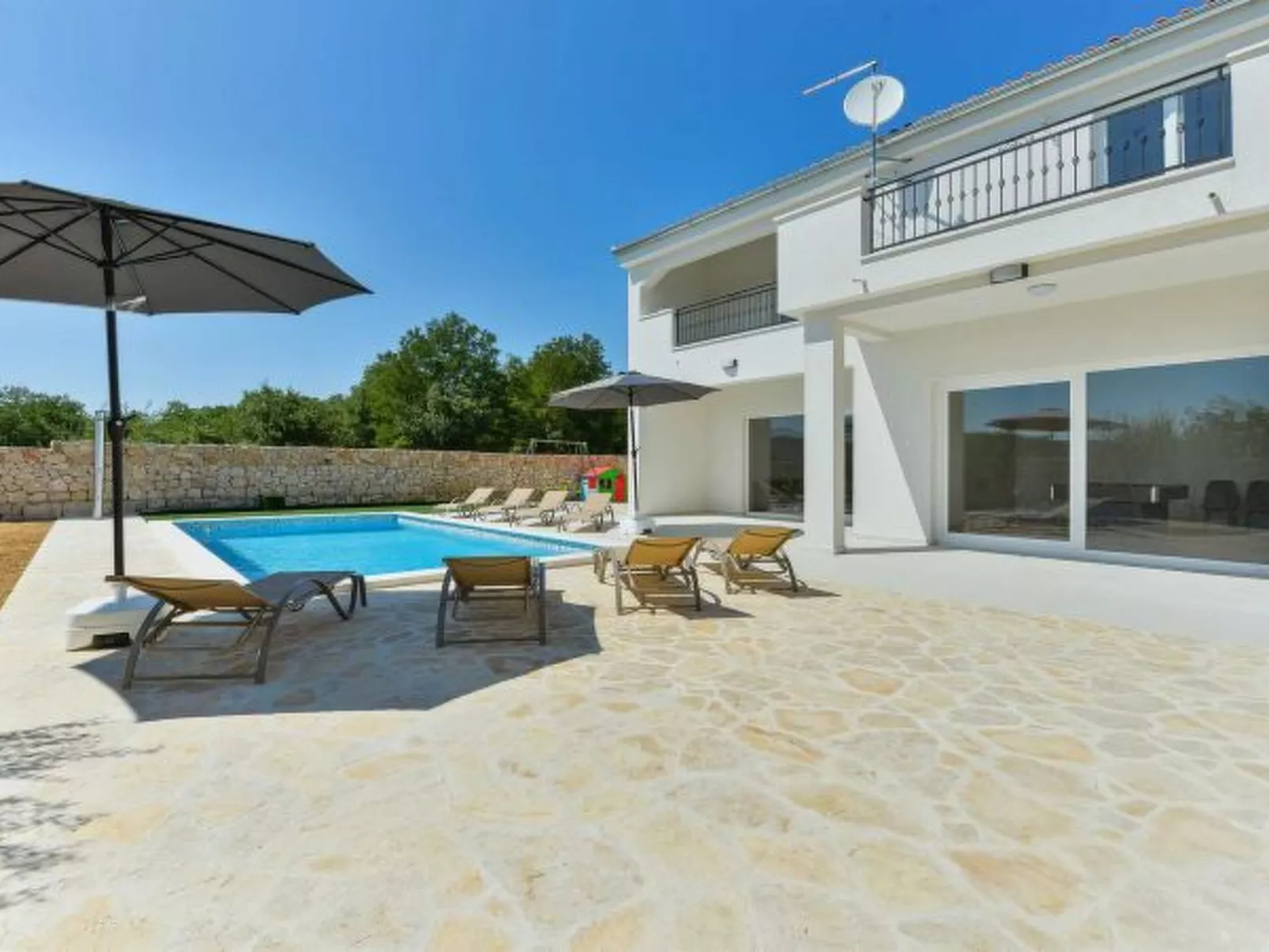 Villa Natura with pool - Image-tags.info