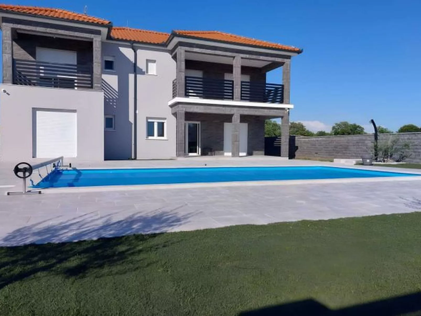 Villa Ela with heated pool - Image-tags.info