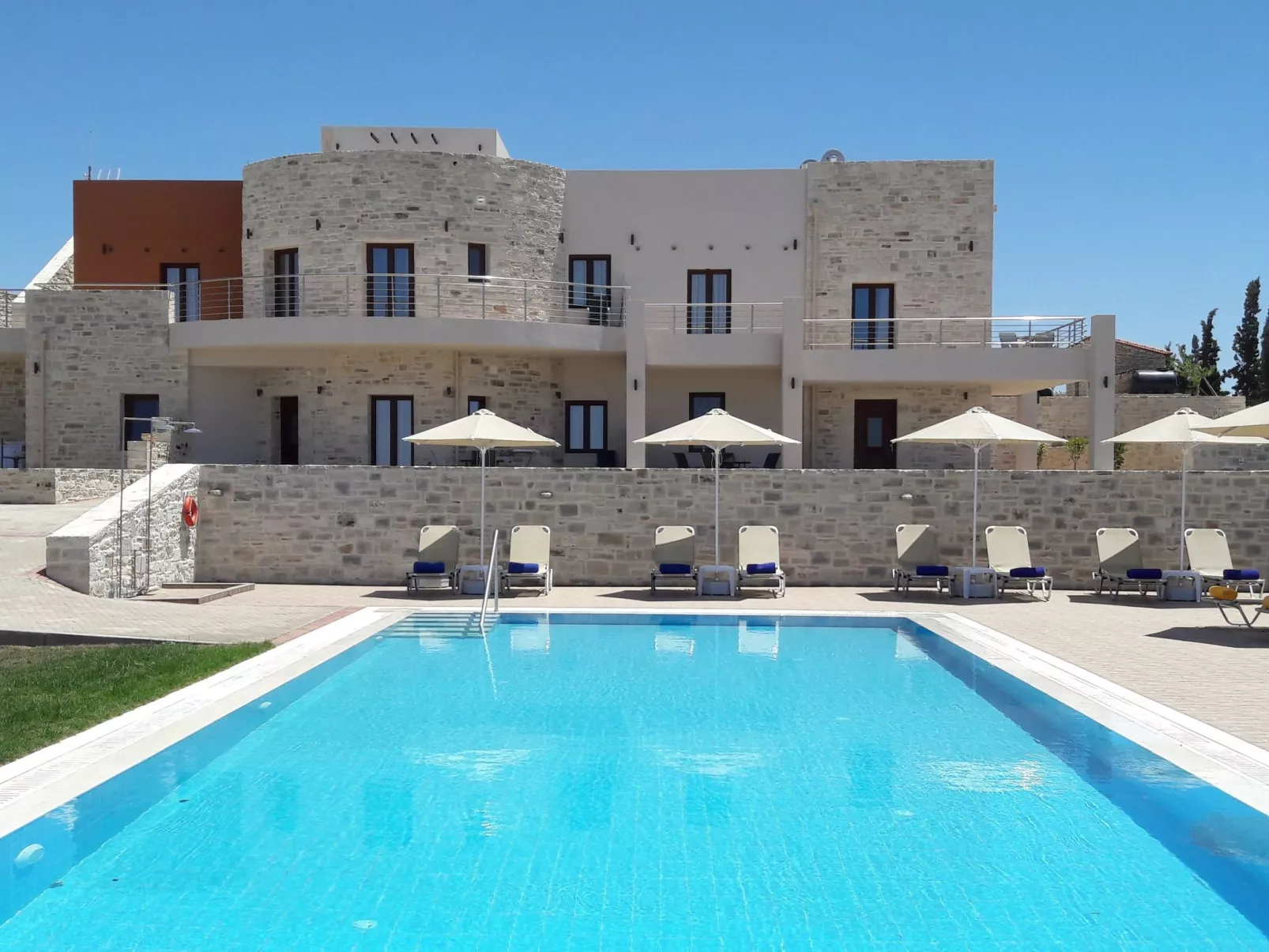 Gemütliches Natursteinapartment für zwei - Draußen