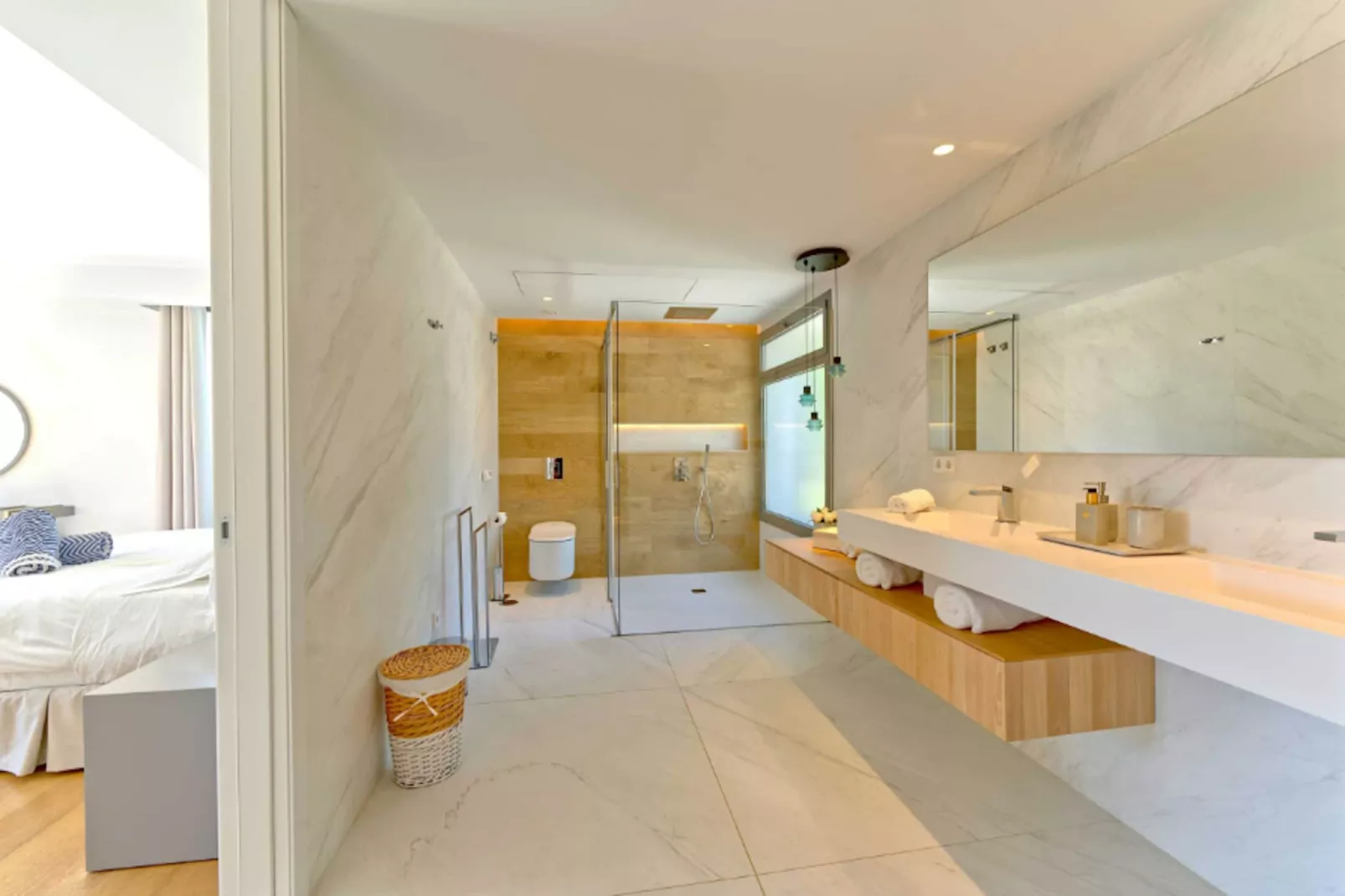 Contemporary & Very Spacious Villa Puerto Banus - Bathroom