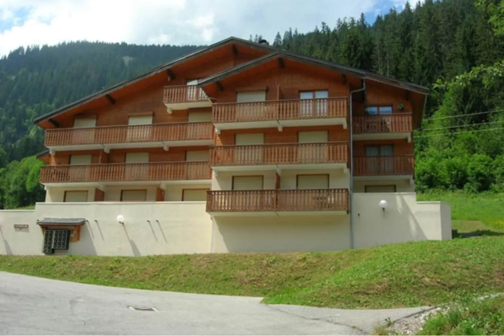 Amarillys AM20 MOUNTAIN & TELECABINE 6 Pers. - Outdoor