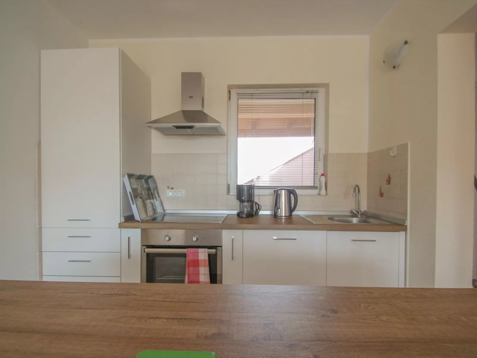 Mit Terrasse für 4 Personen - Drinnen