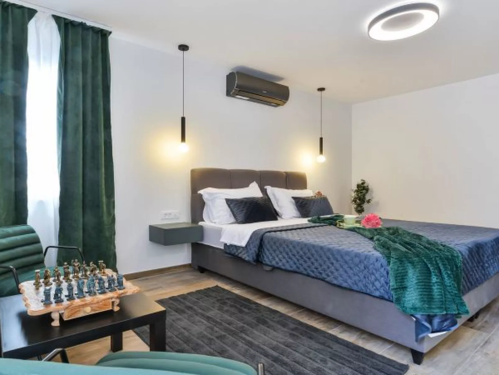 Villa Zariva with pool and panoramic mountain and - Image-tags.info