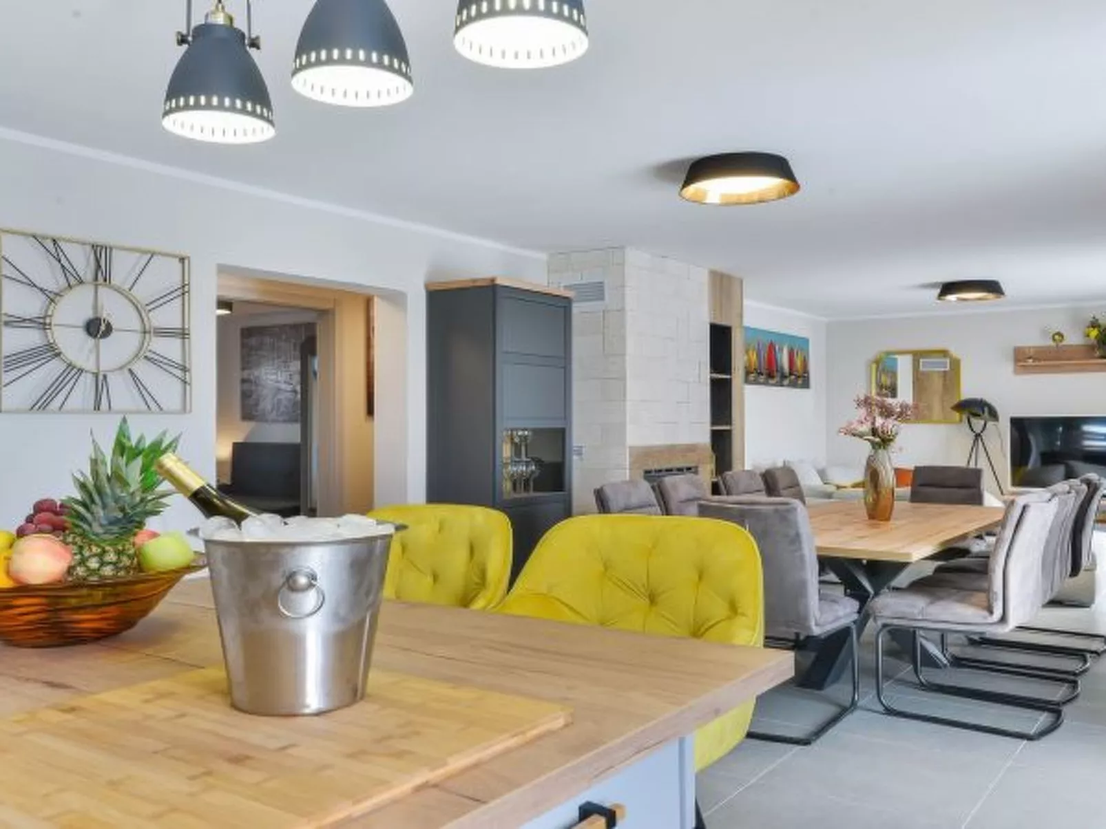 Villa RE with heated pool and spa - Image-tags.info