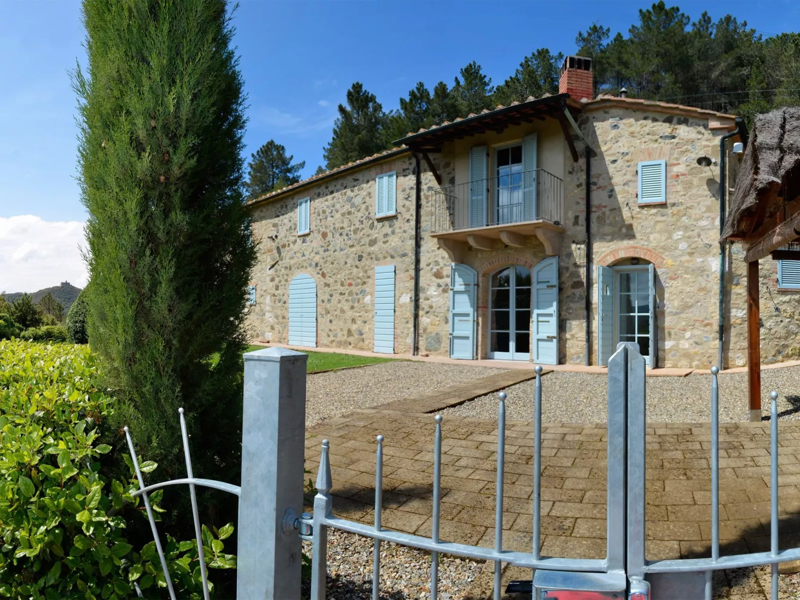 In Montecastelli Pisano mit beheiztem Whirlpool - Dehors