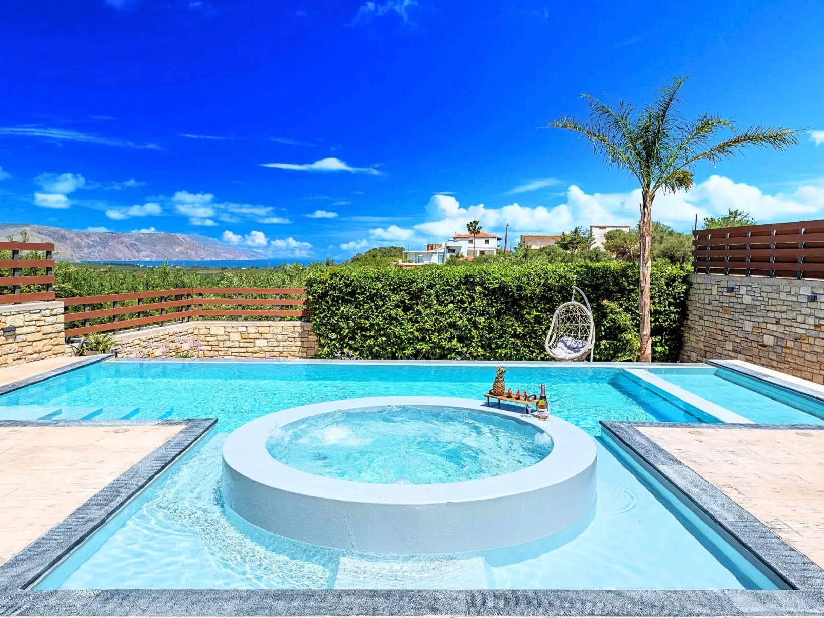 Villa "Minoas Grand" mit Blick auf das Wasser - Draußen