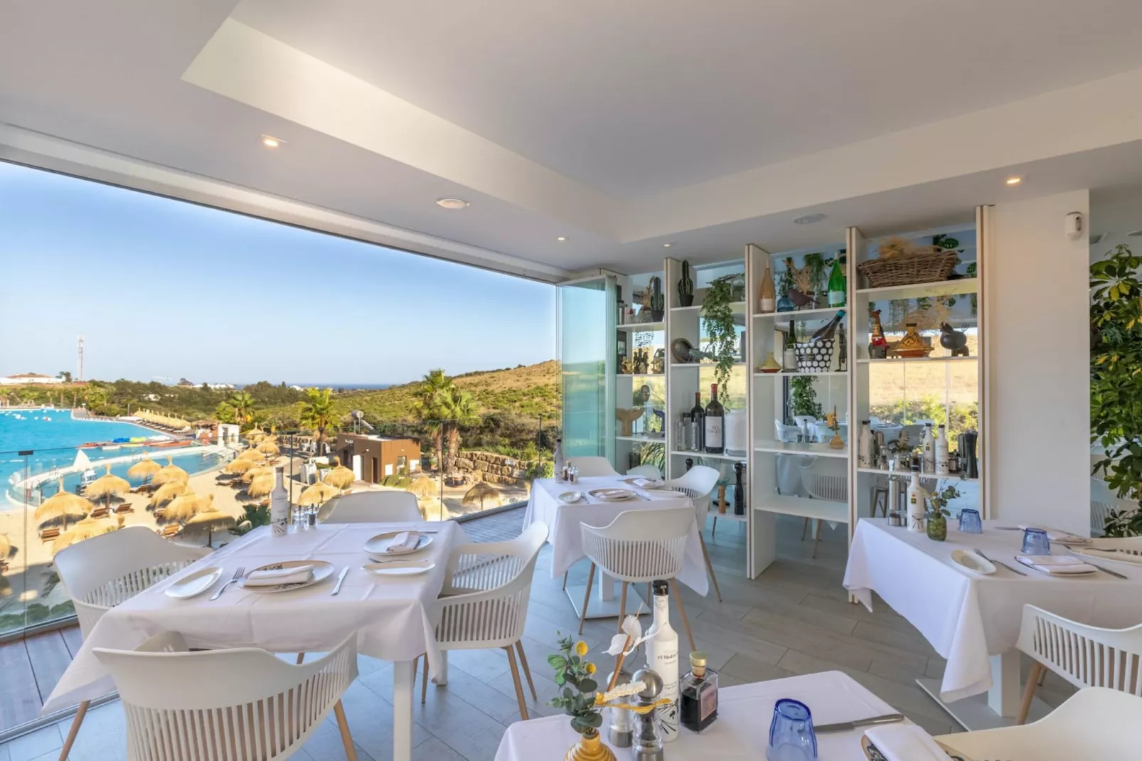 Modern 2-Bedroom Apartment - Alcazaba Lagoon (411) - Image-tags.resort