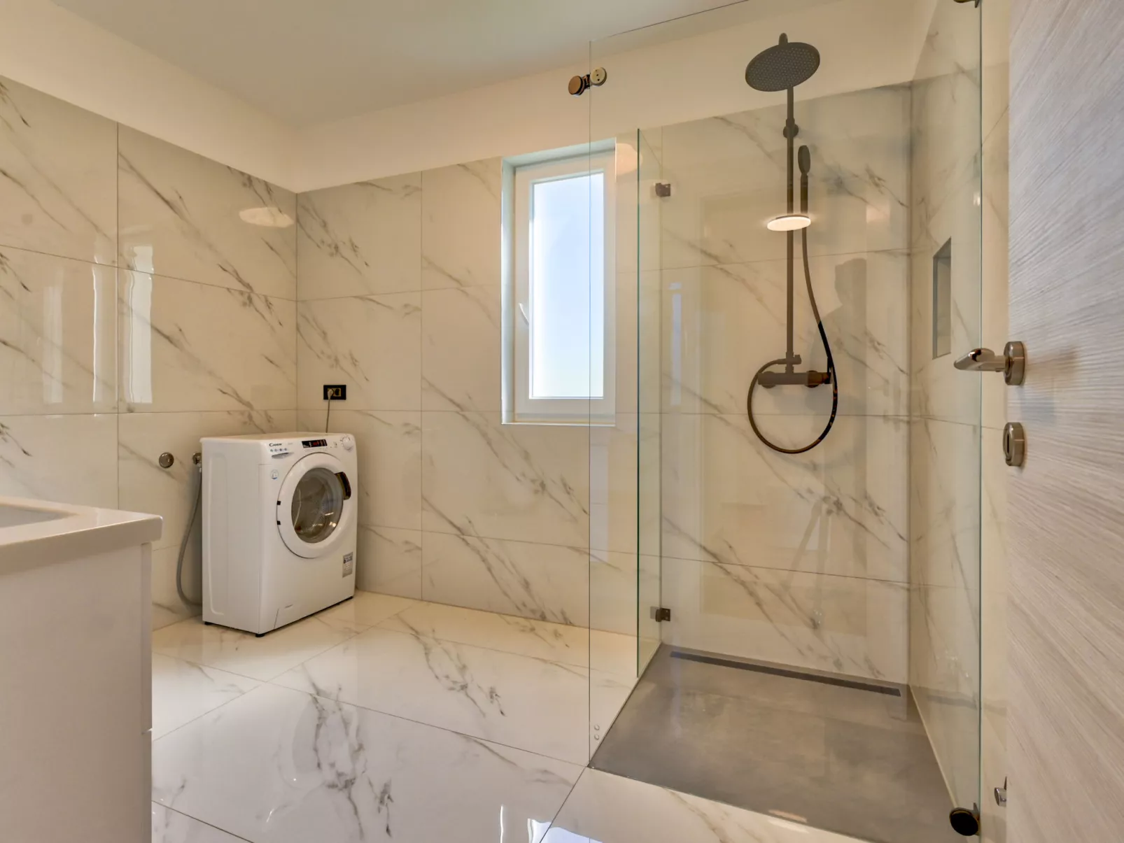 Montevernal - Drinnen