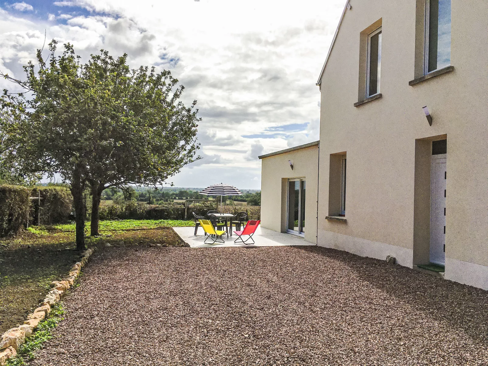 Mahionias's cottage - Draußen