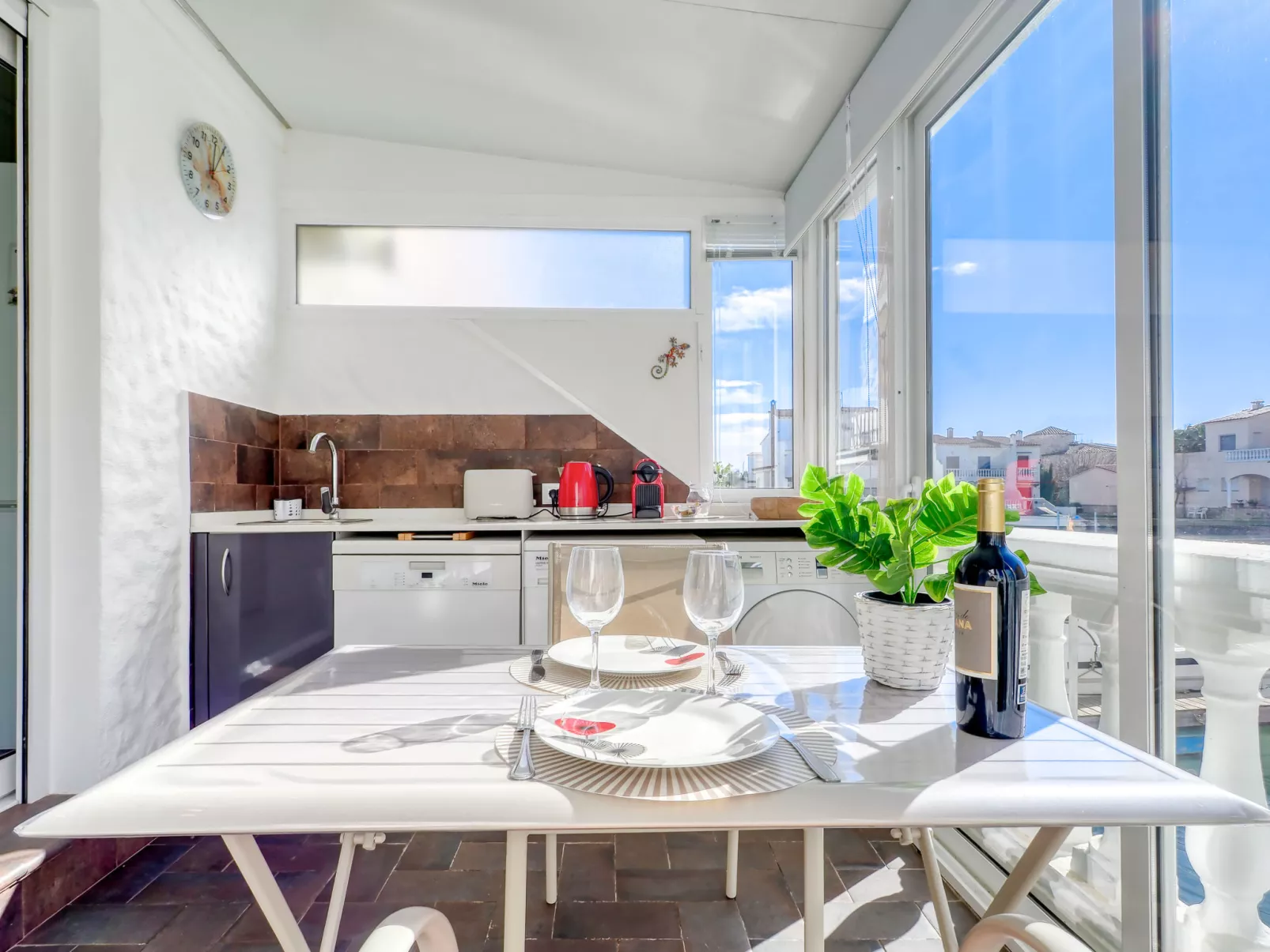 Canal Port Empuries - Drinnen