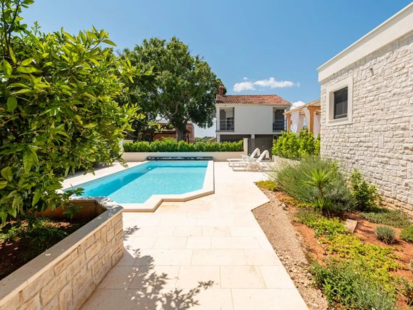 Apartment Varos 2+1 with shared pool - Image-tags.info