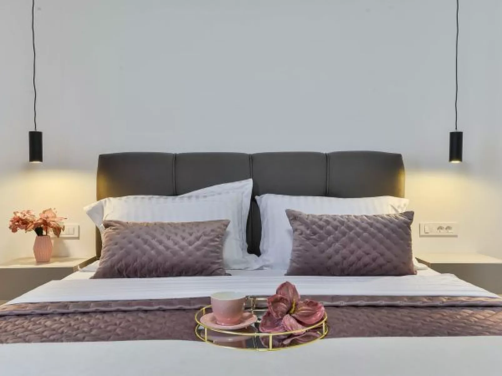 Villa Zariva with pool and panoramic mountain and - Image-tags.info