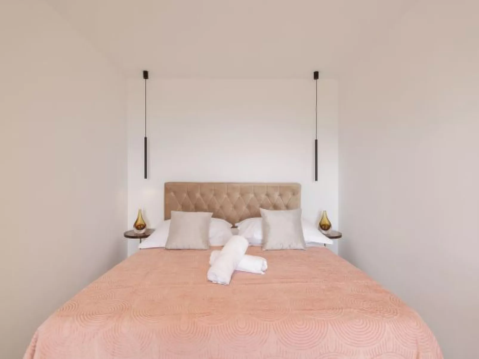 Villa Novue with pool - Image-tags.info